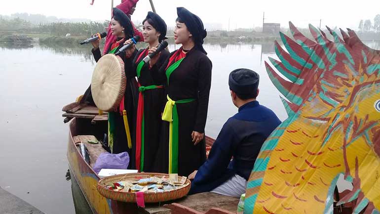 Vietnamese Folk Songs in Lim Festival