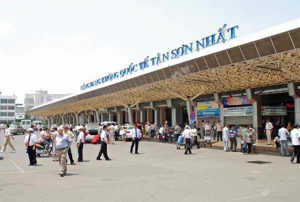 Vietnam Airport - Tan Son Nhat